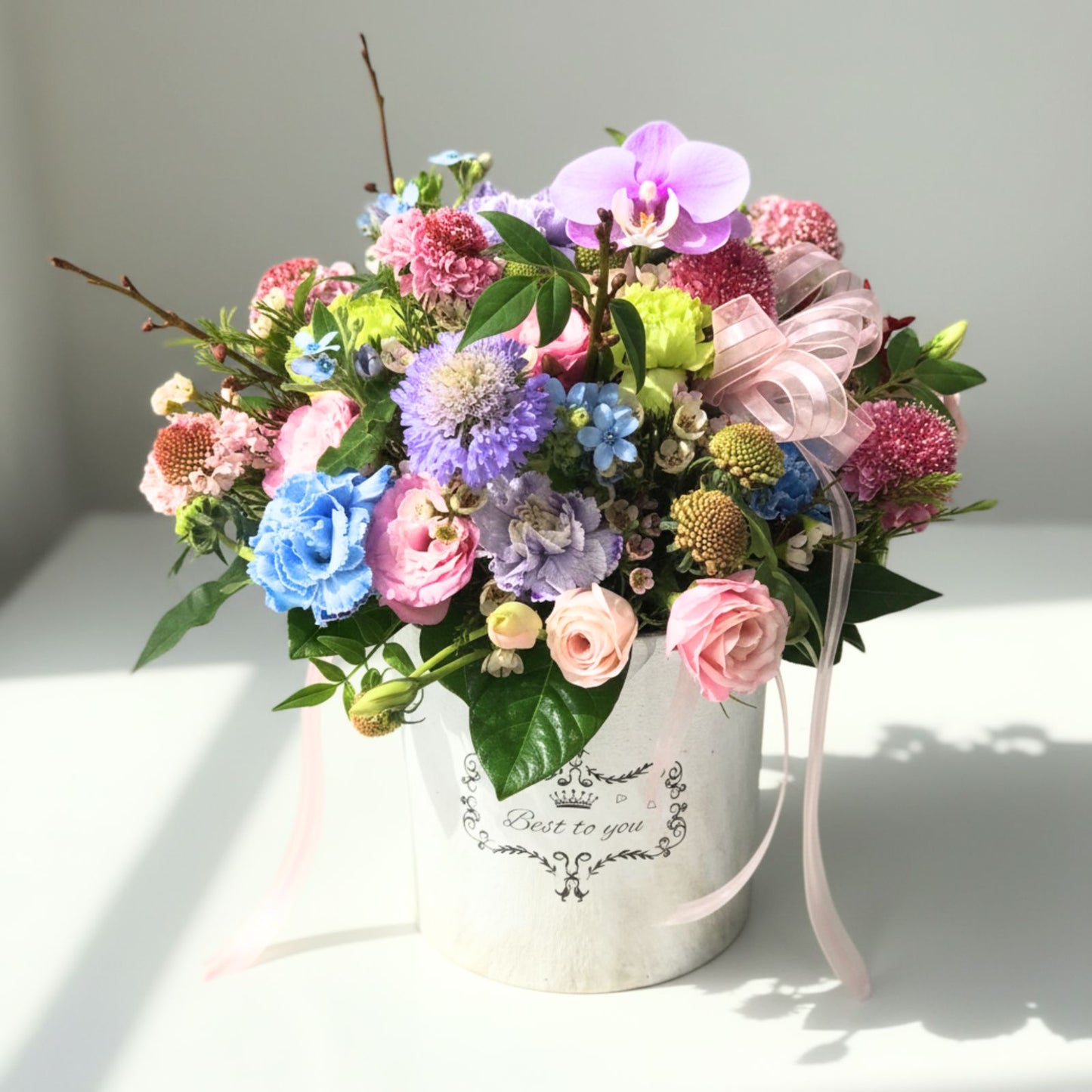 格蘭花店 - 鮮花花束 (康乃馨、小玫瑰、桔梗、蟲蟲草及其他襯花) [FB26029]