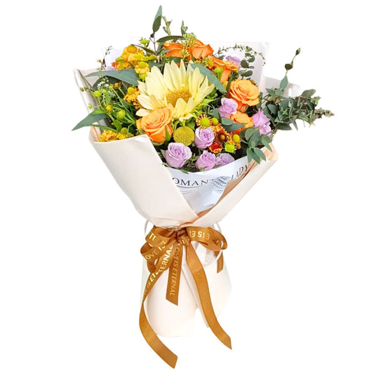 格蘭花店 - 鮮花花束 (奶油向日葵、橙玫瑰、紫小玫瑰、小雛菊、尤加利葉及其他襯花) [FB26310]