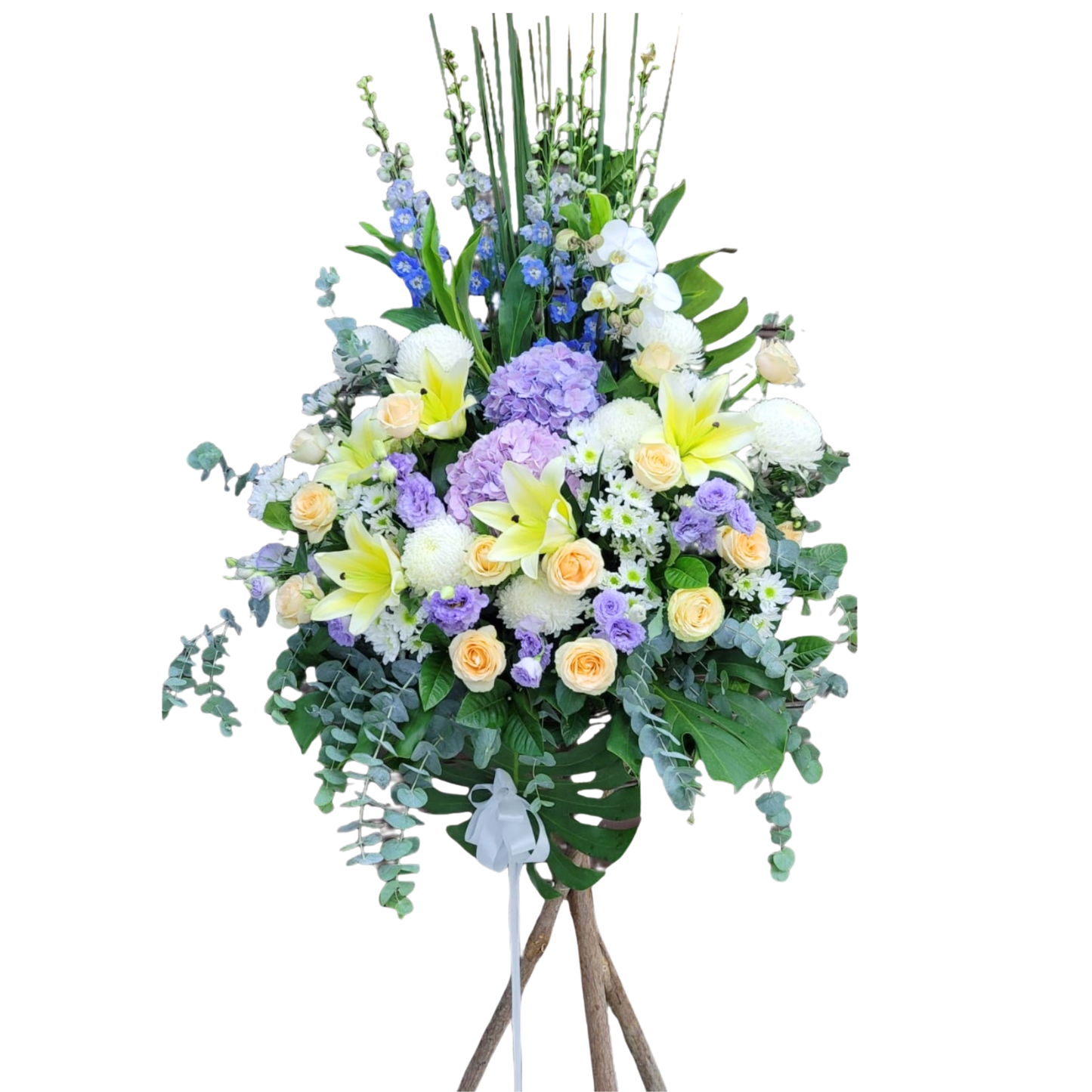 格蘭花店 - 白事花籃 (水竹草、大飛燕、蝴蝶蘭、繡球花、大波菊、玫瑰、桔梗、小菊、大尤加莉葉及襯花) [FS0022] 喪禮 殯儀 告別式 追思會