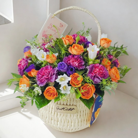 格蘭花店 - 鮮花花籃 (康乃馨、小玫瑰、桔梗、風鈴草、小繡球) [GF00124]