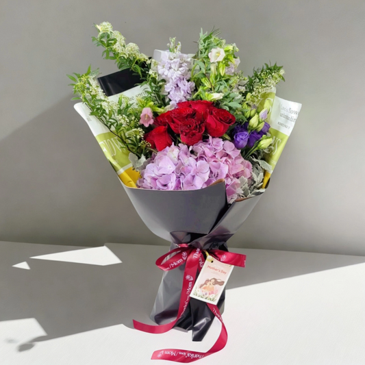 格蘭花店 - 鮮花花束 (繡球、玫瑰、日本麝香、小繡球、風鈴草、蟲蟲草、康乃馨、尤加利) [GF00127]