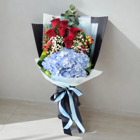 格蘭花店 - 鮮花花束 (繡球花、玫瑰及襯花) [GF00159]