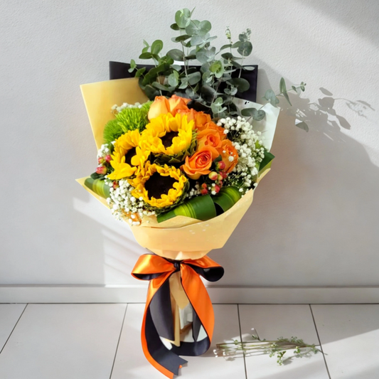 格蘭花店 - 鮮花花束 (向日葵、玫瑰及襯花) [GF00160]