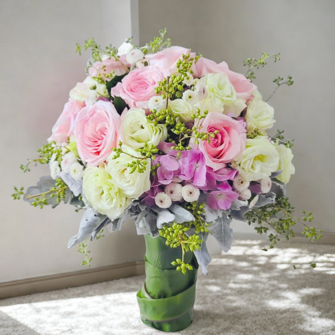 格蘭花店 - 結婚花球 / 新郎哥襟花花材 (花園玫瑰11枝、青髮桔梗、粉繡球花等) [GF00191]