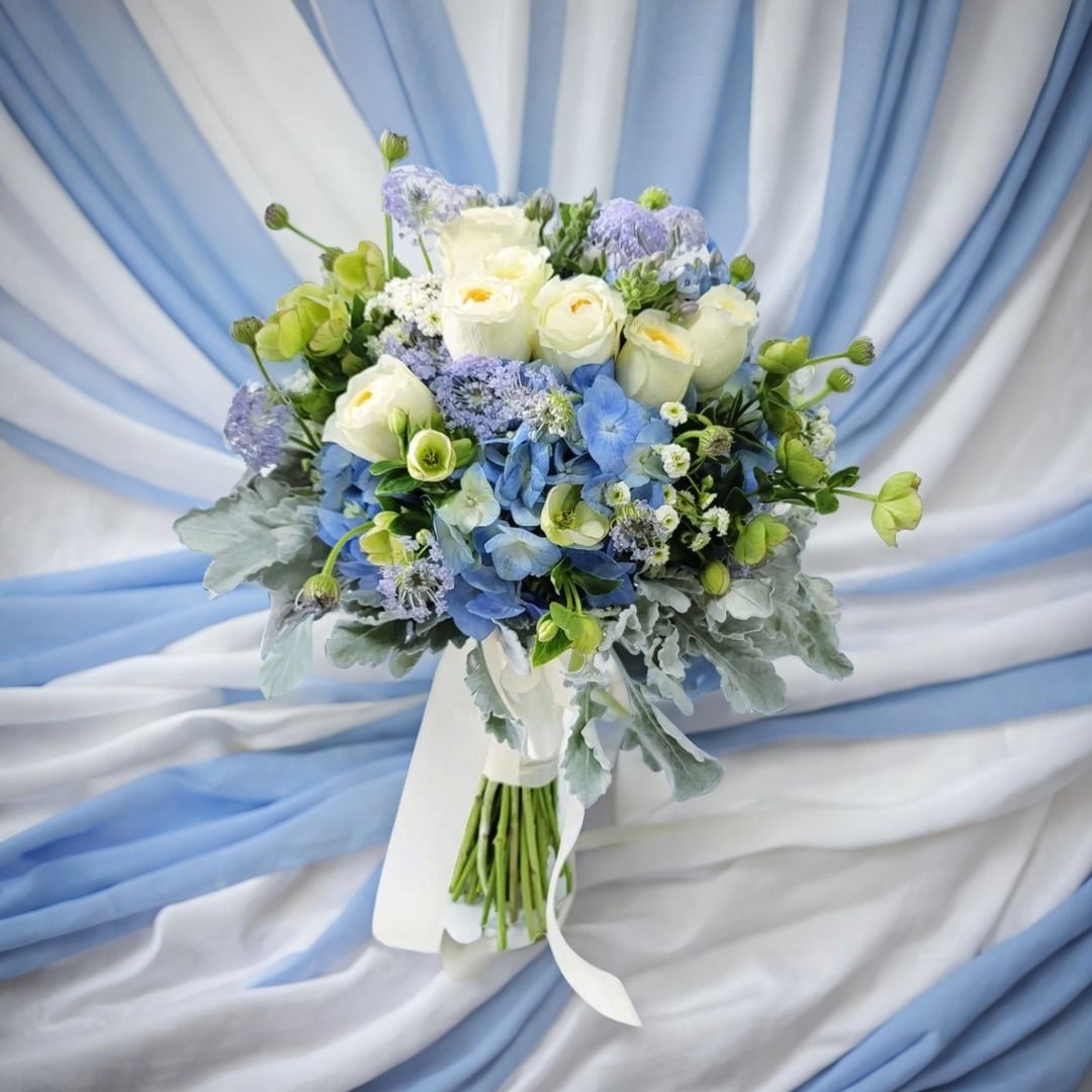 格蘭花店 - 法式結婚花球 / 新郎哥襟花花材 (藍色繡球花、花園玫瑰、聖誕玫瑰等) [GF00192]