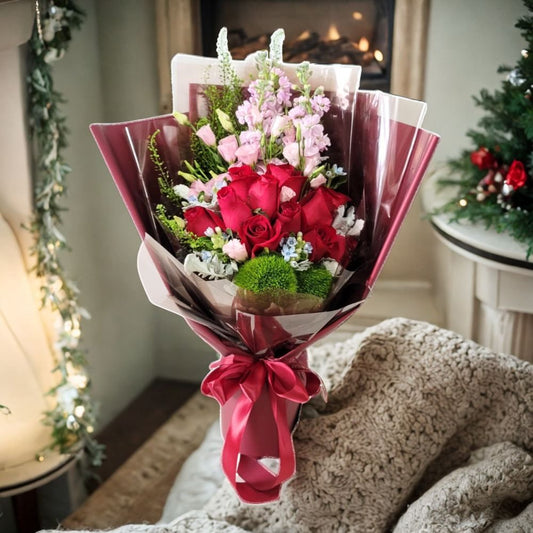 格蘭花店 - 鮮花花束 (紅玫瑰12支、麝香、桔梗、BB草、綠毛球) [GF00253]