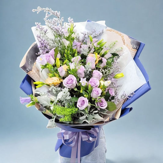 格蘭花店 - 鮮花花束 (紫玫瑰18支、BB草、彩星、米娜葉、風鈴、桔梗) [GF00287]