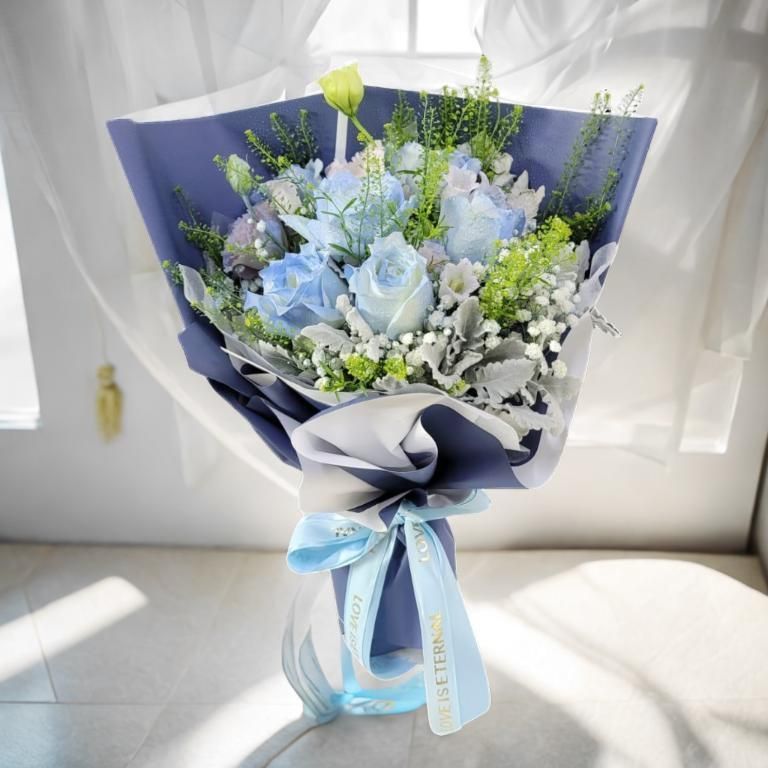 格蘭花店 - 藍色風情 鮮花花束 (烏托邦南玫瑰6支等) [GF00316]
