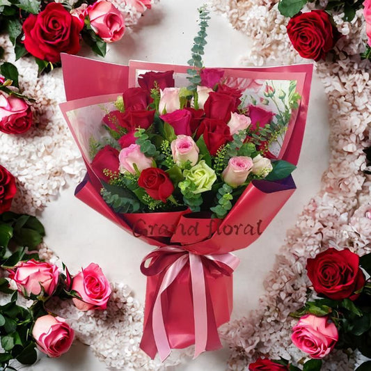 格蘭花店 - 心心相印 鮮花花束 (紅玫瑰和粉玫瑰共24支及其他襯花) [GF00327]