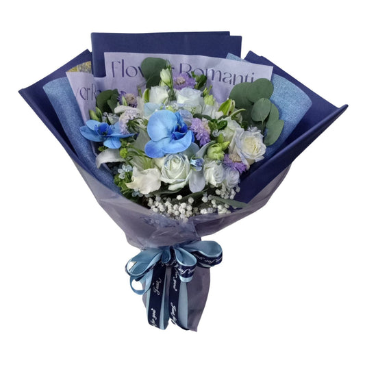 格蘭花店 - 愛的旋律 鮮花花束 (烏托邦玫瑰11枝、滿天星、小玫瑰及其襯花) [GF00335]